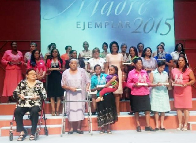  Despacho de la Primera Dama reconoce 25 madres ejemplares del Cibao entre las cuales figuran 6 de Puerto Plata