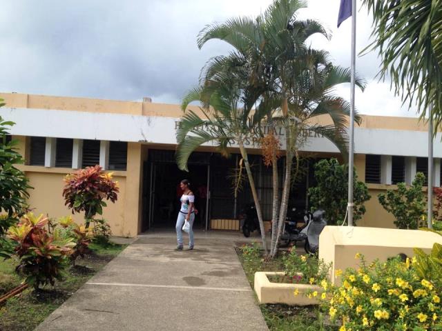 Enfermeras realizan paro de labores en el hospital de Imbert en respaldo a colega amonestada