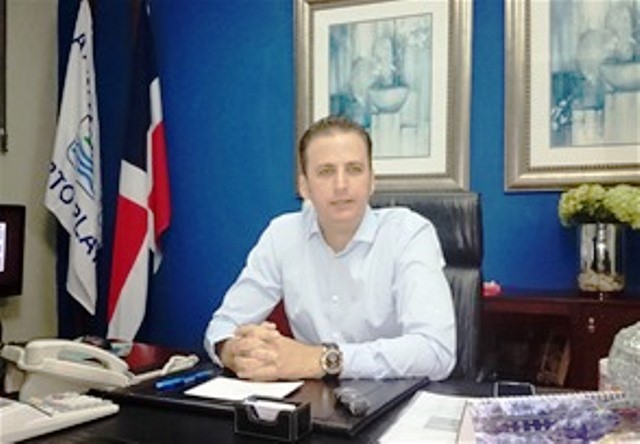 Alcalde de Puerto Plata gestiona instalación de planta generadora de energía mediante basura