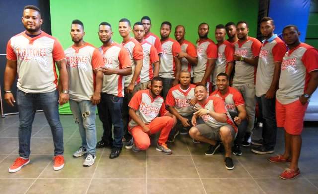 Tiburones del Norte van en busca de la corona para Puerto Plata en un partido crucial contra los Granjeros de Moca
