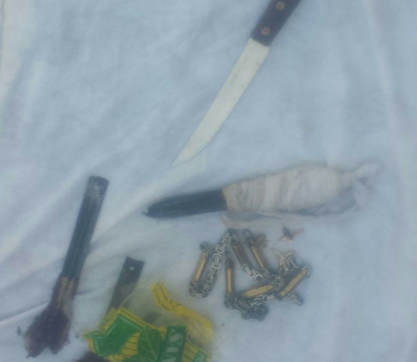 Autoridades incautan armas blancas y porciones de estupefacientes en cárcel preventiva de Puerto Plata