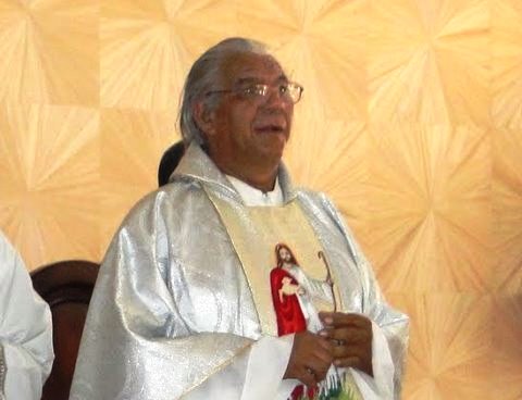 Católicos de Puerto Plata celebrarán 40 años de ordenación sacerdotal de monseñor Francisco Hernández (Franchiche)