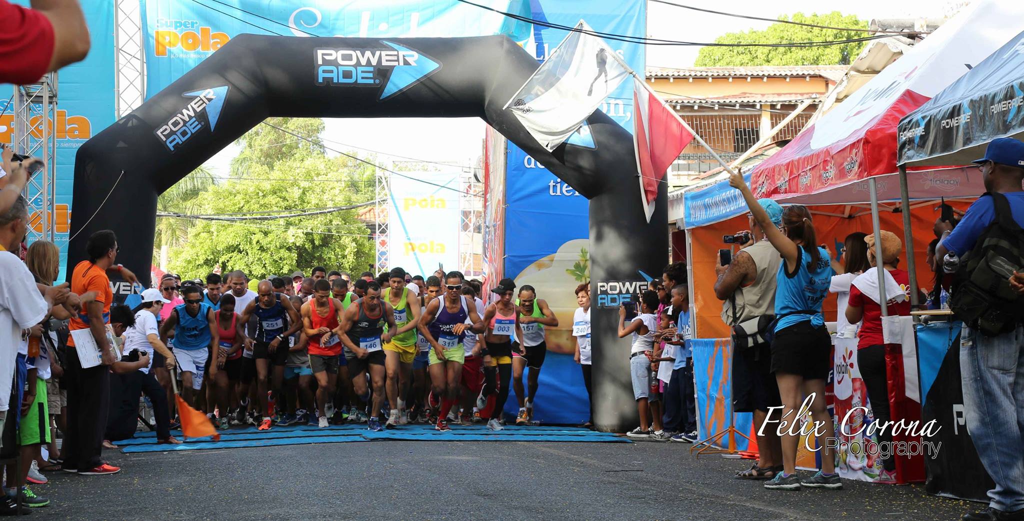  Hernández y Viloria se alzaron con los primeros lugares en el maratón Sosúa 10K  del 2015