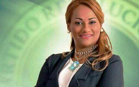 Dirigente política Melania Guzmán inscribe candidatura a alcaldesa de Sosúa por el Partido Revolucionario Moderno
