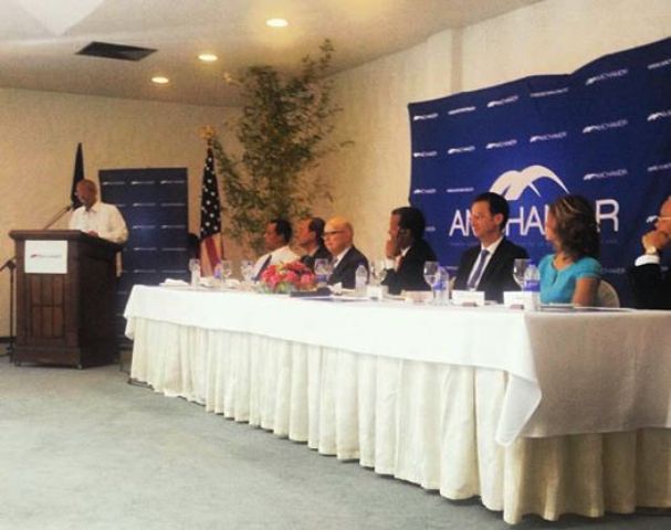 Los dos principales candidatos a la alcaldía de Puerto Plata presentan ponencias en encuentro de la AMCHAMDR