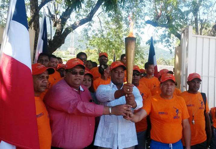 Reciben con mucho júbilo en Puerto Plata la antorcha de los VII Juegos Escolares Nacionales