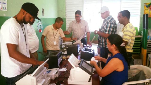 Surgen dudas y cuestionamientos en Puerto Plata al sistema electrónico que contará votos de las venideras elecciones