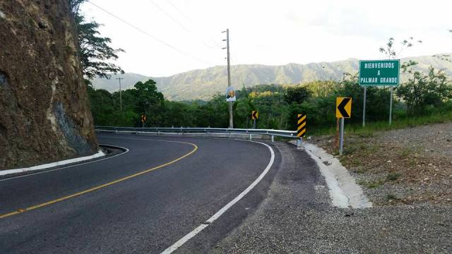 Concluyen trabajos de pavimentación carretera Quebrada Honda-Palmar Grande en Altamira