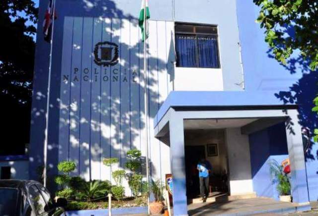 Patrulla PN hiere uno tras atracar a extranjera, comunicador denuncia hija fue asaltada por un delincuente a bordo de una moto