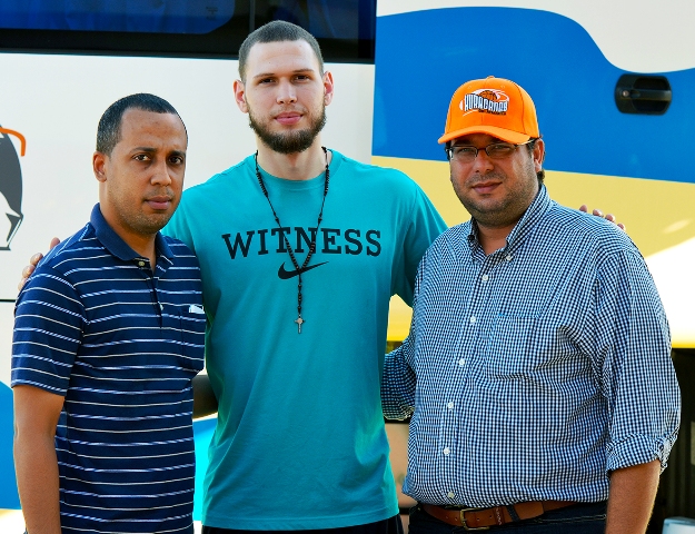 Huracanes del Atlántico contratan nuevo refuerzo boricua Benito Santiago Jr.