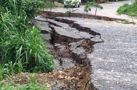 Por derrumbes en carretera turística comunidades de Puerto Plata y Santiago están incomunicadas