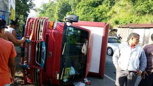 Mal estado de carretera Puerto Plata-Navarrete sigue generando accidentes