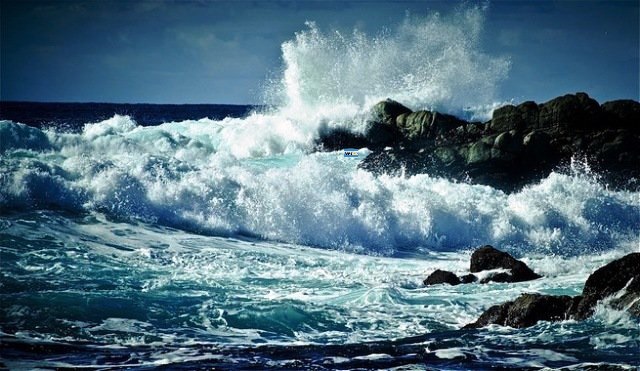 Condiciones marítimas siguen anormales en costa norte, temperaturas continuarán agradables con algunos chubascos