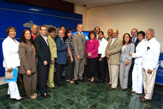 Movimiento Interiorista y Ateneo Insular se reunieron en Puerto Plata en una Peña Literaria