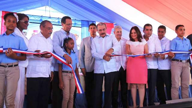 Gobierno dominicano entrega nuevo plantel educativo de 21 aulas en el municipio de Sosúa