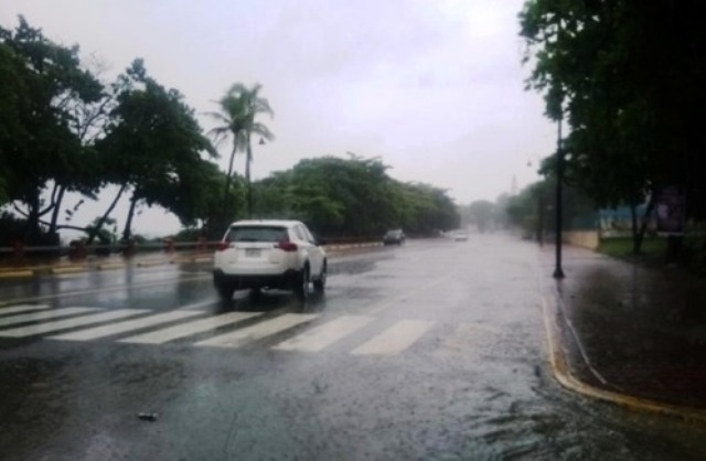 Meteorología anuncia que onda tropical y vaguada generarán más lluvias sobre el país en las próximas horas