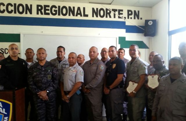 Policía Nacional en Puerto Plata reconoce a oficiales por su desempeño en el cumplimiento de sus funciones