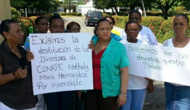 Enfermeras que laboran en Hogar de Ancianos de Puerto Plata exigen pago de salarios completos