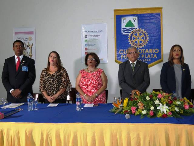 Club Rotario Puerto Plata reconoce personalidades y auspicia charla preventiva del virus Zika
