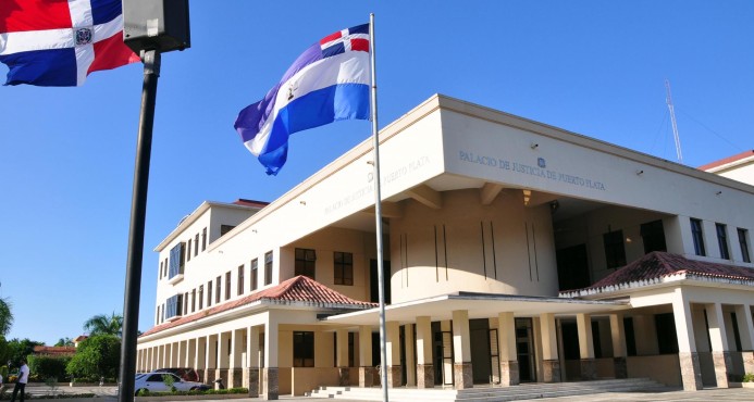 Tribunal de Puerto Plata condena a 10 años de prisión a un haitiano que violó niña con trastornos psicomotores