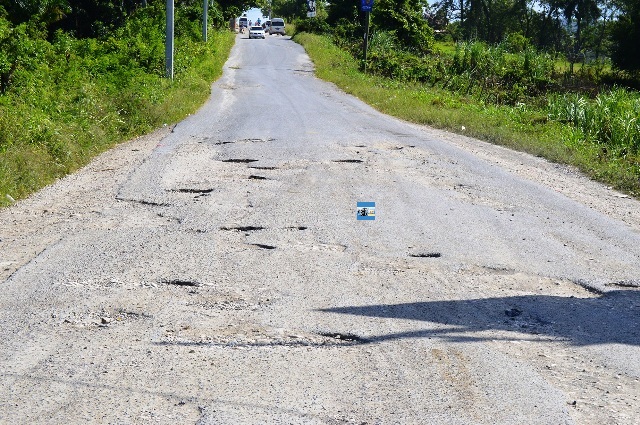 Deploran abandono de gobiernos a carretera turística Luperón a pesar del gran potencial económico de su zona