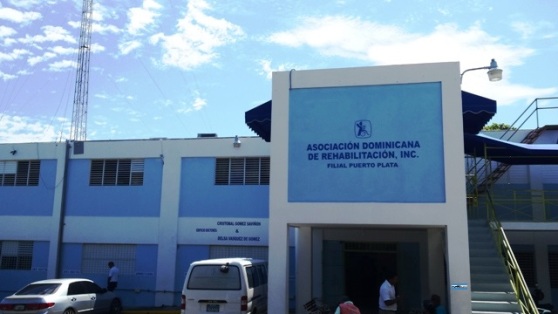 ADR filial Puerto Plata ofrece unas 3 mil 400 secciones de terapia física por mes a pacientes 