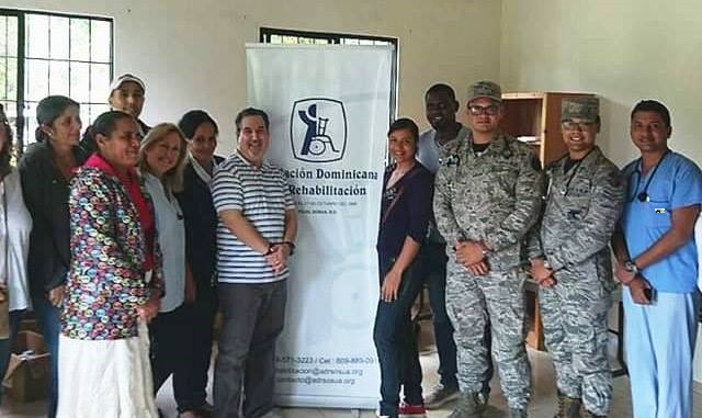 Realizan operativos médicos en comunidades de Puerto Plata afectadas por inundaciones, asisten a miles de personas