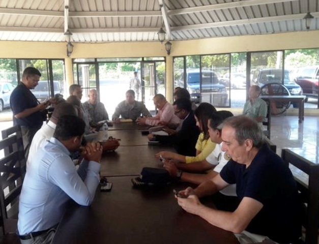 Autoridades se muestran intransigentes ante petición de comerciantes y empresarios de Sosúa