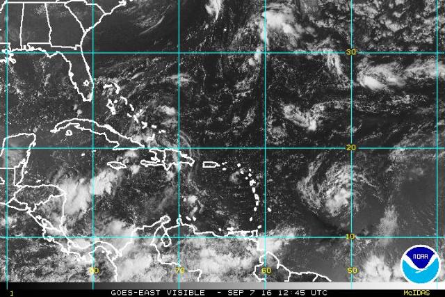 Activa onda tropical sobre Haití continuará provocando aguaceros, tronadas  y aisladas ráfagas de vientos