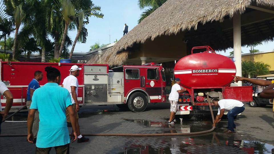 Destacan rápida actuación unidades de emergencia en incendio registrado en hotel de Costa Dorada