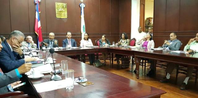 Genera críticas en población de Puerto Plata aprobación presupuesto millonario del cabildo local para el año 2018