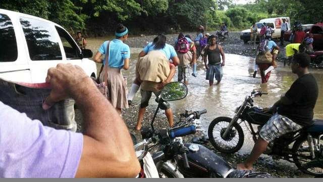 Comunidades de Puerto Plata están incomunicadas por mal estado carreteras, caminos vecinales y falta de puentes