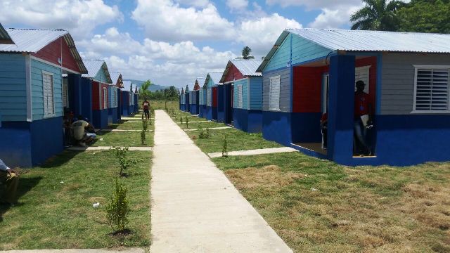 Entregan viviendas a varias familias de Montellano afectadas por inundaciones
