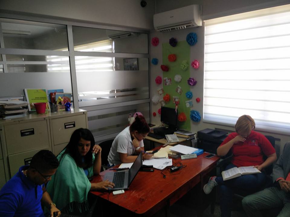Tras bloqueo en nómina de cientos de directores y maestros, Ministerio de Educación envía comisión a Puerto Plata