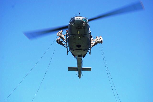Base Aérea de Puerto Plata realiza marcha de endurecimiento y ejercicios militares