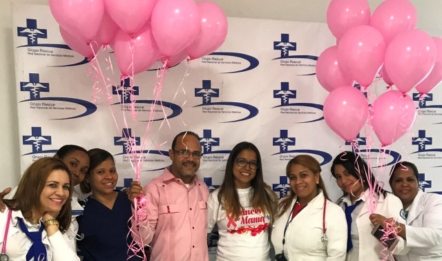 Centro Médico Bournigal realizó campaña de lucha contra el cáncer de mama, además de media tours y charlas preventivas