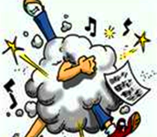 Trifulca surgida tras discusión por alto volumen de música en un vehículo deja hombre en estado de coma y 5 personas detenidas