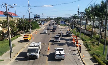 Tránsito vehicular se intensifica; comercio se dinamiza en Puerto Plata por festividades de Nochebuena y víspera de Navidad