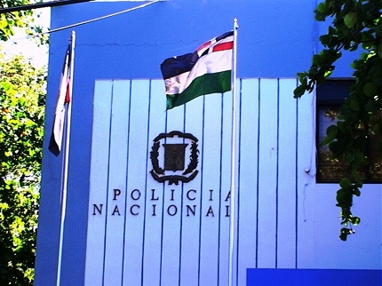 Policía apresa 4 sujetos por la comisión de robo, agresión física e incendiar una vivienda en sectores de este municipio San Felipe de Puerto Plata