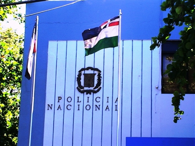  Detienen 3 personas en Puerto Plata tras ocuparle por separado porciones de drogas, recuperan motocicleta que había sido robada