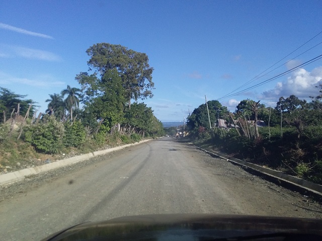  Titular de Obras Públicas asegura carretera Gran Parada-La Vigía-El Cupey será pavimentada