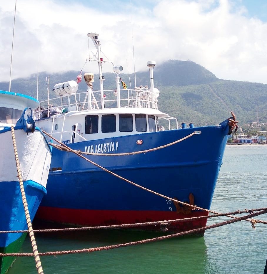 Sale barco de Puerto Plata rumbo a Bahamas buscará 127 pescadores dominicanos que cumplieron prisión de 8 meses por pesca furtiva