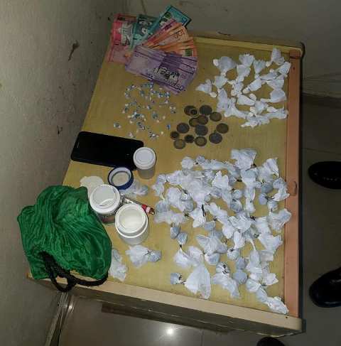 Apresa nacional haitiano en Cabarete con 129 porciones de drogas, investigan incidente donde hombre hirió joven en Sosúa