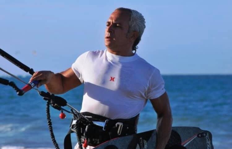 ¡Trágica! Muere hombre de un ataque al corazón cuando practicaba kitesurfing en Cabarete