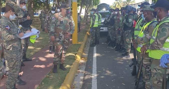 Denuncian atropellos contra comunicadores y médicos de Puerto Plata por parte de militares dirige coronel Castillo