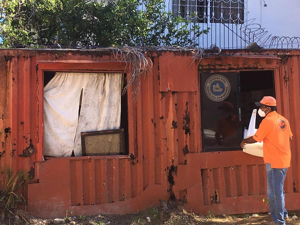 Antisociales saquearon oficina de la Defensa Civil en Sosúa, ladrones también están acabando en La Jaiba de Villa Isabela