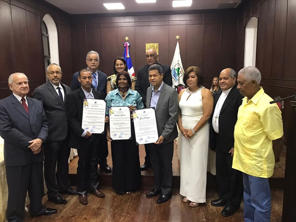 Ayuntamiento municipal reconoce a Jesús Burgos como “Hijo Meritorio de Puerto Plata”