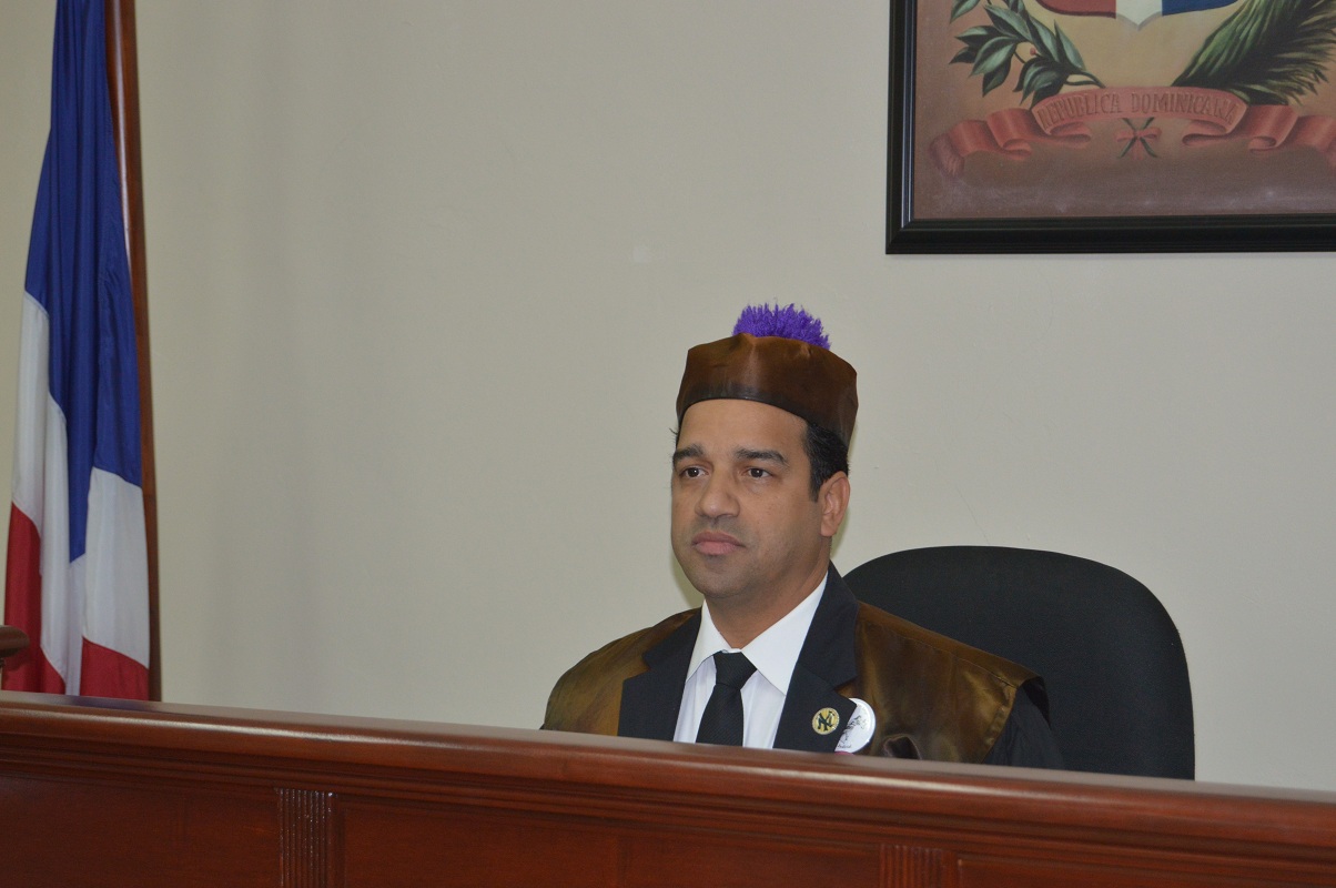  Juez de Puerto Plata ordena a PN abstenerse de perturbar actividades económicas de establecimiento en Sosúa