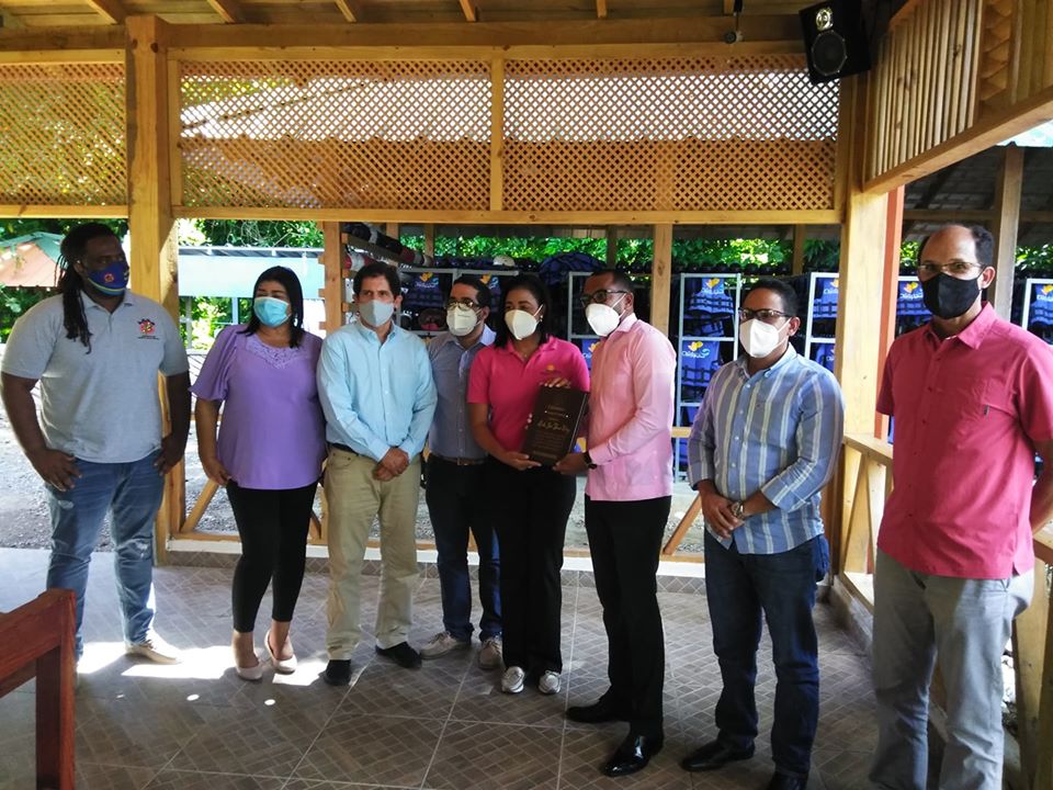 Reconocen exalcalde de Imbert por aportes realizados en favor del desarrollo ecoturístico