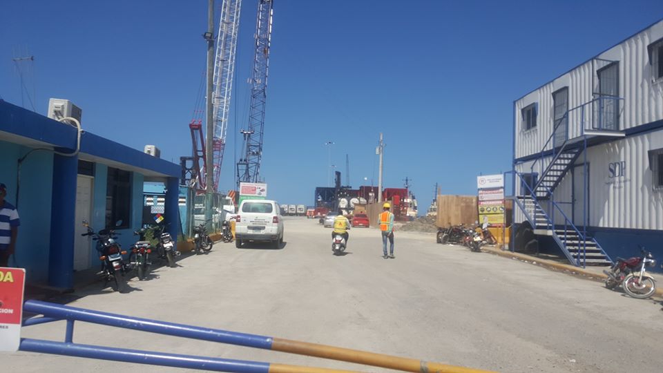 Paralizaron labores en muelle de carga de Puerto Plata tras conflicto surgido con ingenieros mexicanos